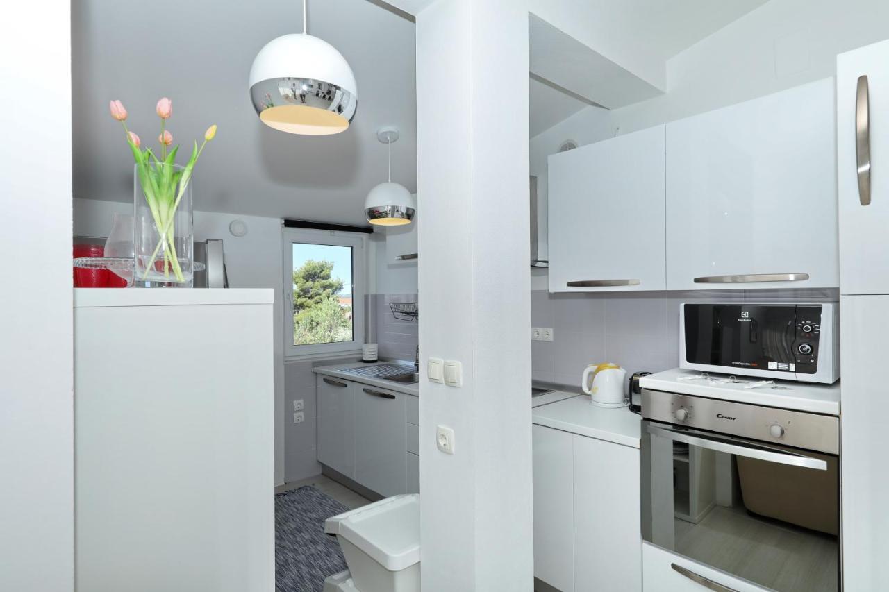 Apartment With Private Pool Sukošan 외부 사진